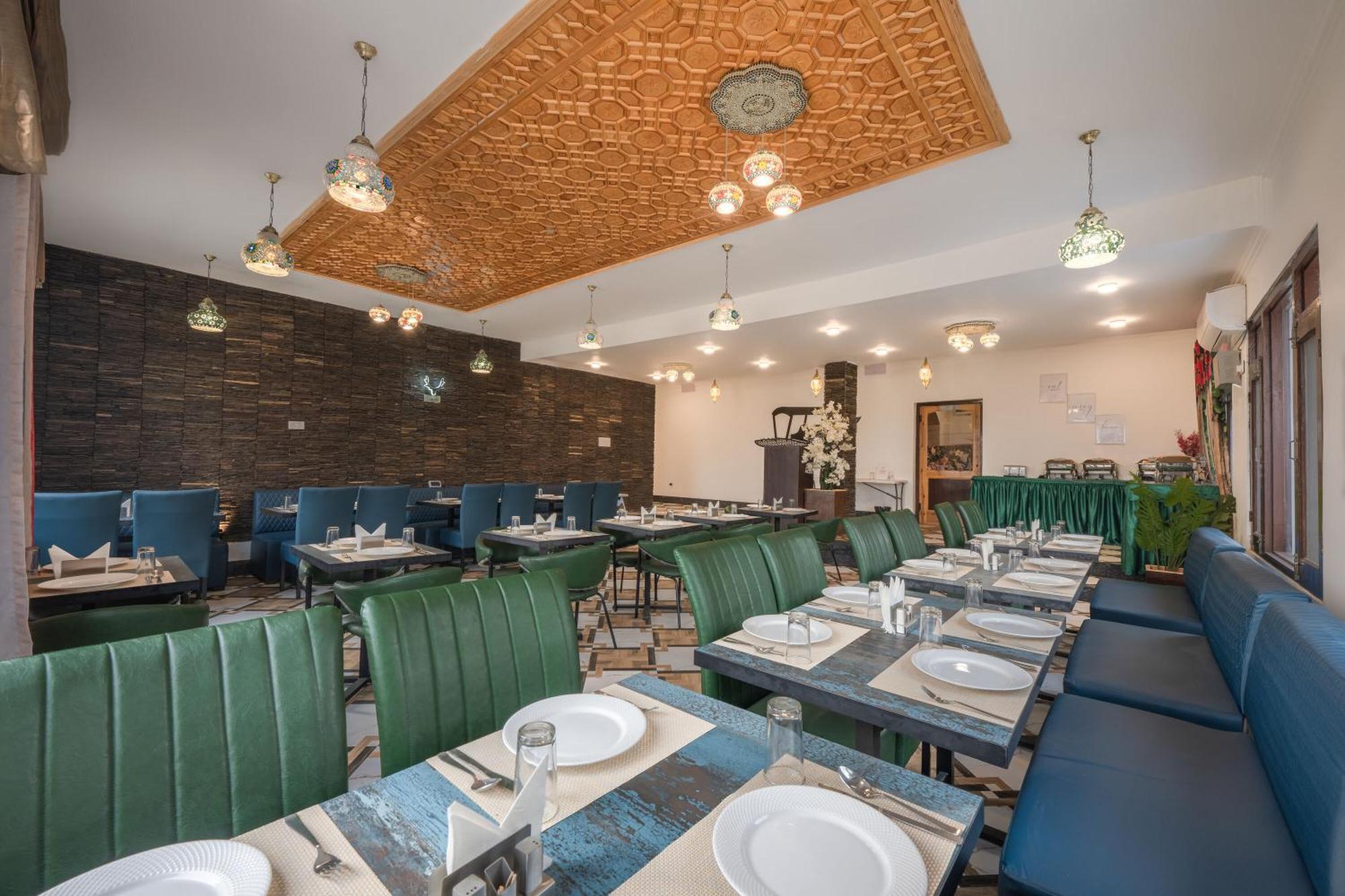Echor Kashmir Holidays Resort Srinagar Bagian luar foto