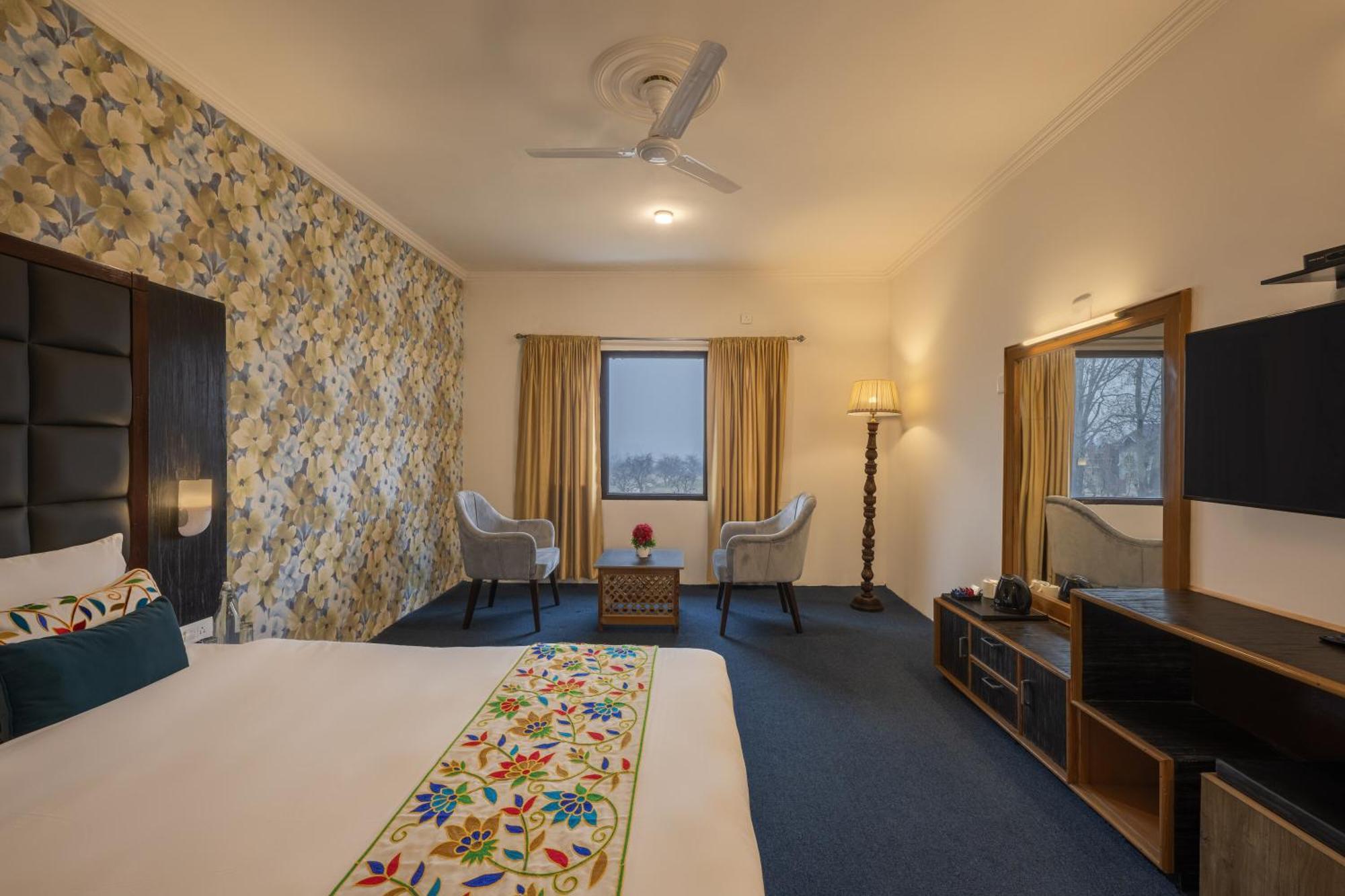 Echor Kashmir Holidays Resort Srinagar Bagian luar foto